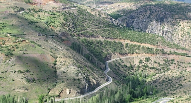 Karaman'da 60 yıldır bitirilemeyen yol projesine komik bütçe!