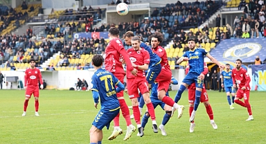 Karaman FK maçındaki kötü tezahürat Menemen FK'ya ceza getirdi
