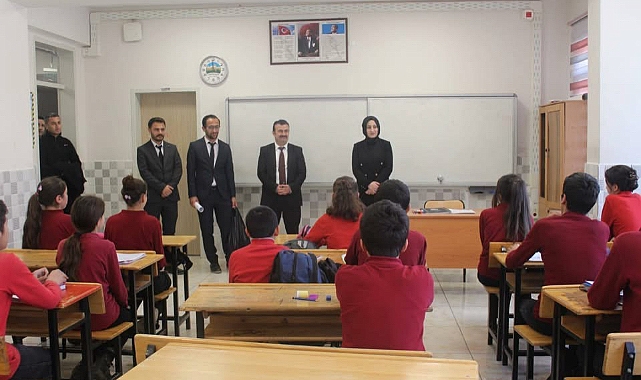 Kaymakam Kütük’ten Civler Şehit Abit Orbay İlk/Ortaokulu’na Anlamlı Ziyaret