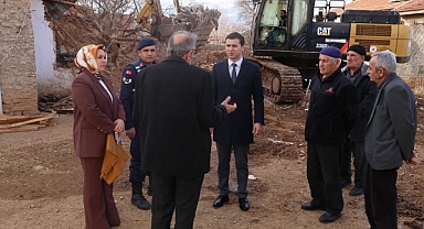 Kaymakam Yamakoğlu’ndan evi yanan aileye geçmiş olsun ziyareti