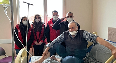 Şehit babasını ziyaret ettiler