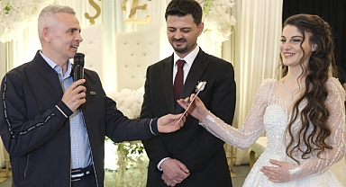 Sezen ve Çimen ailelerinin mutlu günü