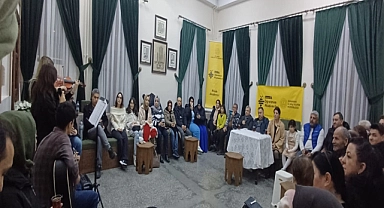 Türkülerin Büyüsü Öğrencilerin Performansıyla Zirveye Taşındı