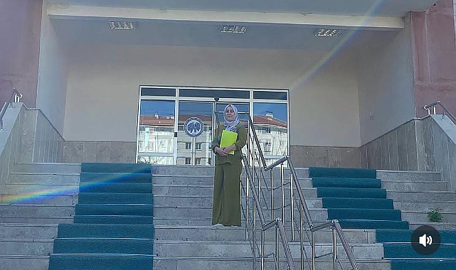 Üniversiteyi Kazanan Üç Çocuk Annesi: Hayallerini Gerçekleştiren Bir Anne
