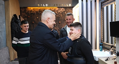 Vali Çiçekli esnaf ziyareti yaptı
