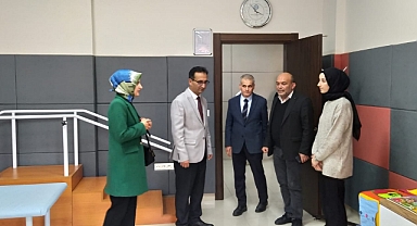 Vali Yardımcısı Çiçekli'den Karaman Rehberlik ve Araştırma Merkezine Ziyaret