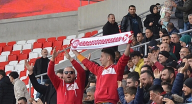 Varol ve Öztoprak Taraftardan Sorumlu Yönetici oldu