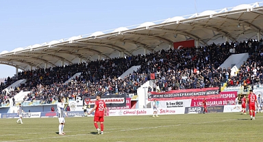 Aksaray taraftarı kulübe yine ceza yedirdi