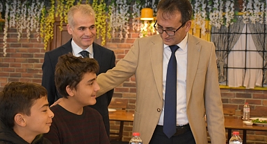 İl Müdürü Mehmet Çalışkan, LGS Hazırlık Öğrencileriyle Kahvaltıda Buluştu