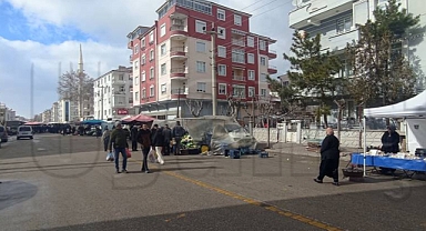 Karaman'da soğuk hava semt pazarını etkiledi