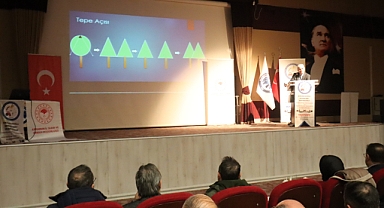 “Meyve Ağaçlarında Budama” Konferansı düzenlendi