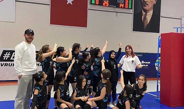 Muzaffer Uğur Voleybol Akademisi adından söz ettirmeye başladı