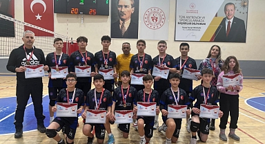 Okul Sporları Voleybol Yıldızlar Yarı Final Müsabakaları Sona Erdi