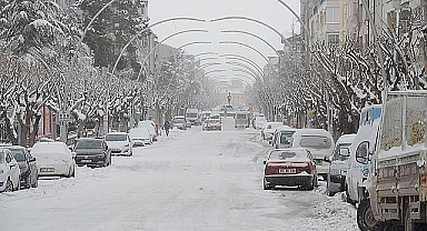 Soğuk Hava Etkisini Sürdürecek, Haftaya Kar Yağışı Bekleniyor