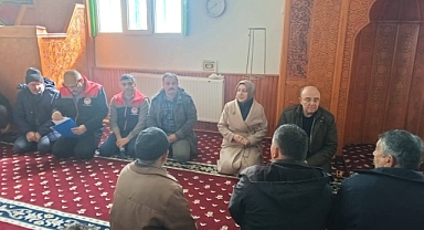 Tarım İl Müdürü Bulut Akpınar köyünde vatandaşı bilgilendirdi