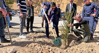 Ermenek'te 250 fidan toprakla buluştu