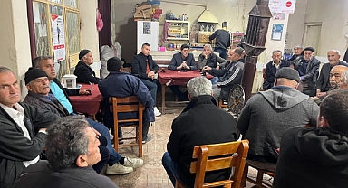 İftar sonrasında köy kahvesinde Ramazan sohbeti