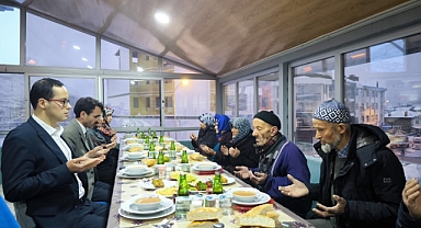 İyilik ve Yaşlılara Saygı Haftasında Kaymakam Avcı, büyükleriyle buluştu