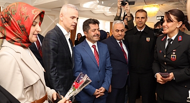 Jandarmadan 300 Kadına KADES Eğitimi