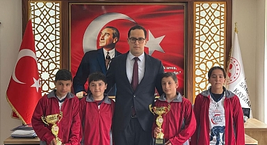 Kaymakam Avcı, Floor Curling İl Birincisi Olan Öğrencileri ağırladı