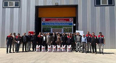 Kazımkarabekir ve Ayrancı’da üreticiye Nohut Tohumu Dağıtıldı