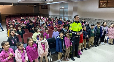 Öğrencilere Trafik Güvenliği ve Dijital Bağımlılık Eğitimi verildi