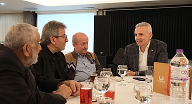 Vali Çiçekli, Huzurevi sakinleri ve çocuklarla iftar yaptı