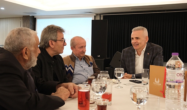 Vali Çiçekli, Huzurevi sakinleri ve çocuklarla iftar yaptı