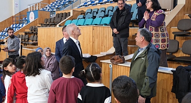 Vali Mehmet Fatih Çiçekli, Gençlik ve Spor İl Müdürlüğünü Ziyaret Etti