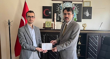 Yetimler Gülerse Dünya Güler