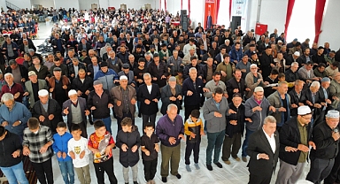Akçaşehir beldesinde yağmur duası yapıldı