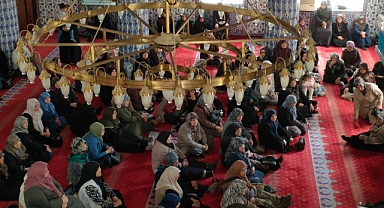 Karaman’da Emekseven Camii’nde Hatim ve Dua Programı Düzenlendi