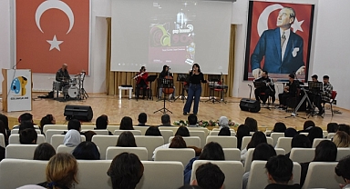 Karaman'da sanatın sesi, bu kez 90'lı yıllardan yankılandı