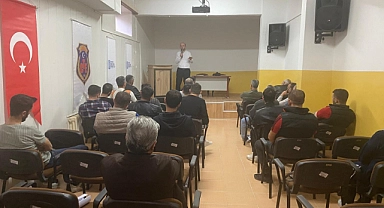 Karaman Denetimli Serbestlik Müdürlüğü'nde Örnek Şahsiyet Semineri Düzenlendi
