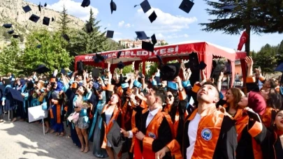 Gençler Hayallerine Uğurlandı