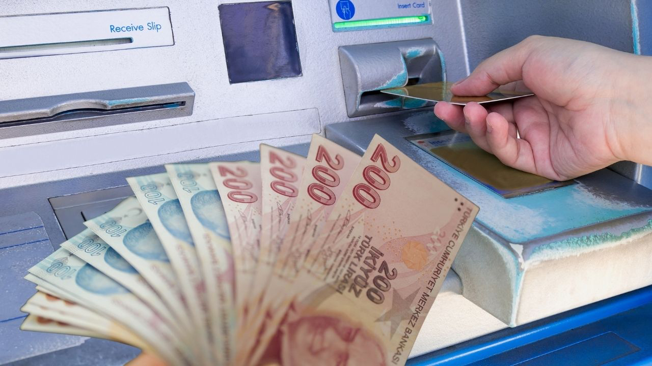 Emeklilere 4000 TL bayram ikramiyesi haftası!