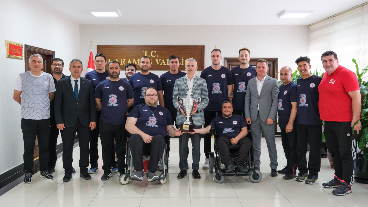 Türkiye Şampiyonu Sporculara Bir Ödülde Vali Çiçekli’den