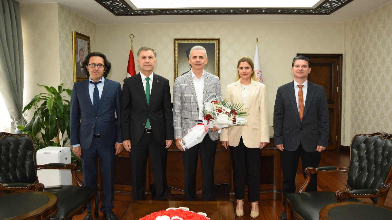 Vali Çiçekli’yi ziyaret ettiler