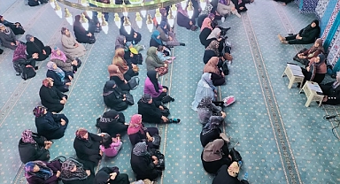 Akabe Camii’nde Hatim ve Dua Programı Gerçekleştirildi