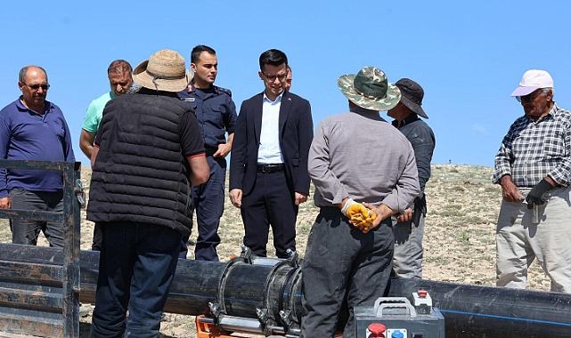 Çat Köyünde Sulama Suyu Hat Çalışmaları Sürüyor