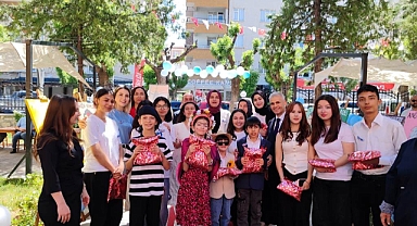 "Çocuğun Düşü" Sergisi Gönüllere Dokundu