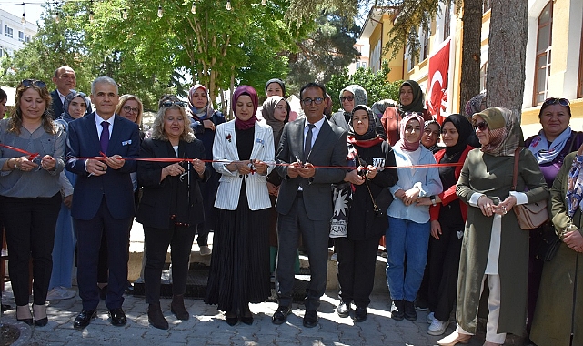 El Emeği, Göz Nuru Eserler Görücüye Çıktı
