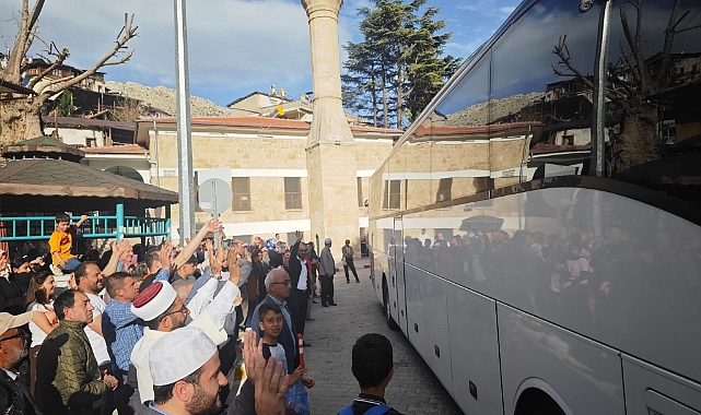 Ermenek'te hacı adayları uğurlandı