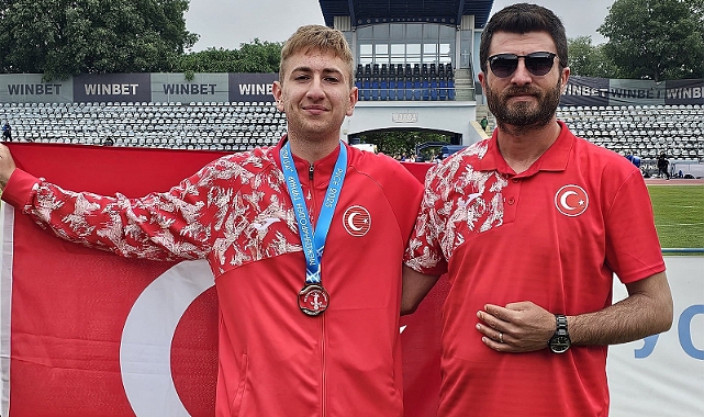 Görkem Arıkan, şampiyonluk kürsüsüne çıktı