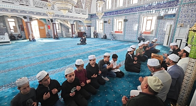 Hafızlar kervanına katıldılar