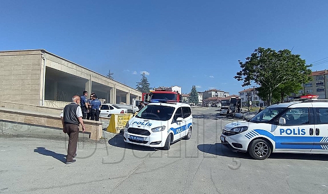 İnşaat halindeki otoparkta yangın çıktı