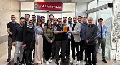 Karaman Barosundan Adliyeden Emekli Olan Mübaşirlere Plaket