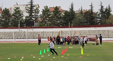 Karaman’da 587 Öğrenciyle Çocuk Atletizmi Coşkusu