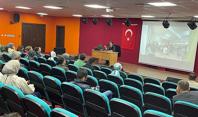 Karaman'da "Maarif Modeli Ebeveyn Okulu" ve "Aile Okulu" Kursları Değerlendirme Toplantısı Gerçekleştirildi