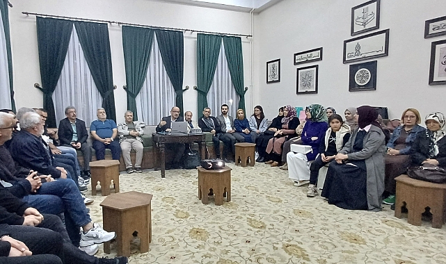 Karasakal Hoca'nın Hayatı Karaman'da Öğretmenlerle Buluştu